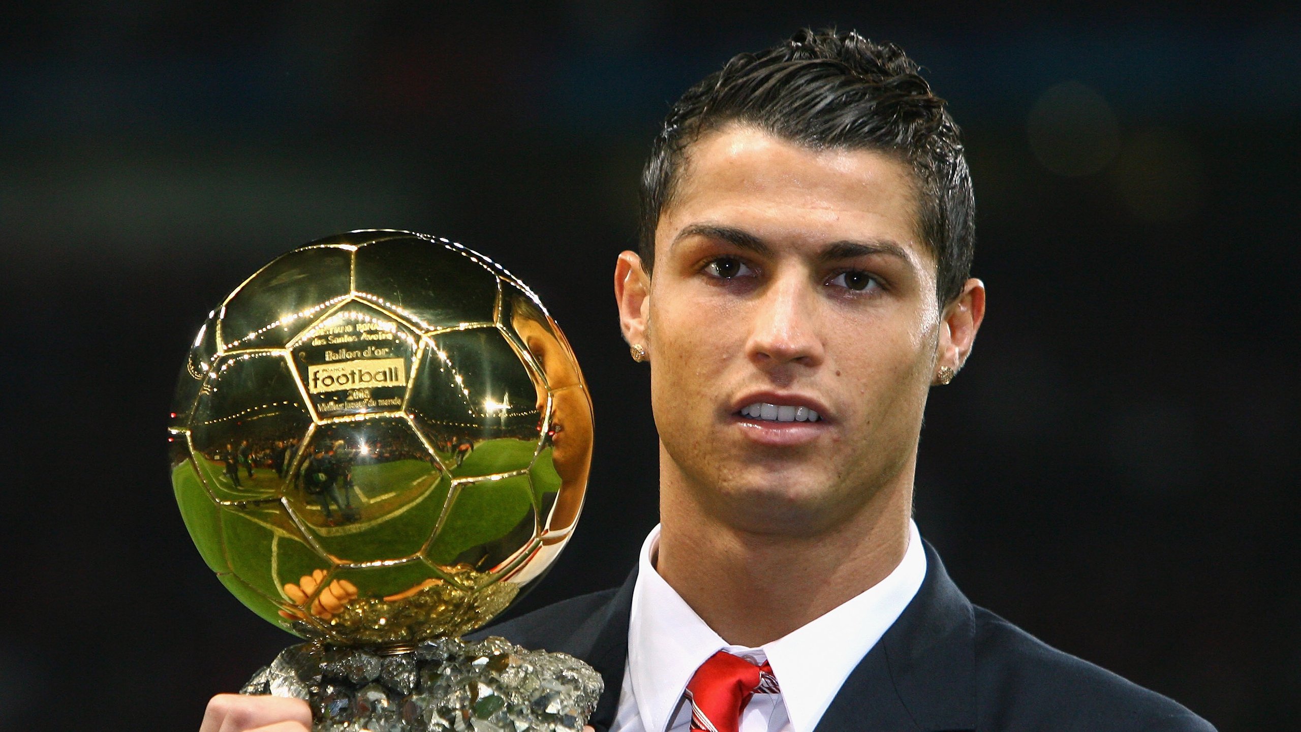 内马尔破门助利雅得新月逆转取胜，内马尔连场破门 视频