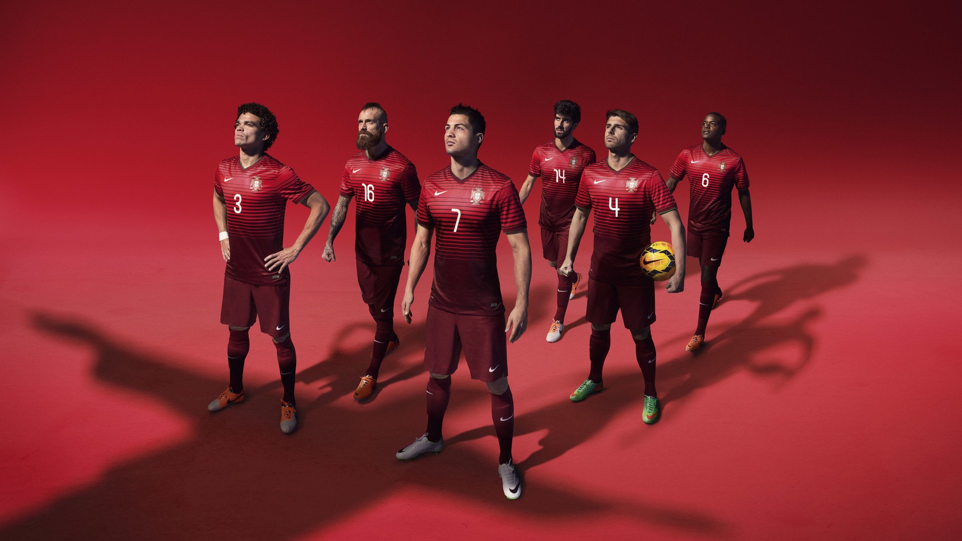 战术分析：如何破解对手的铁壁防守，铁壁防御